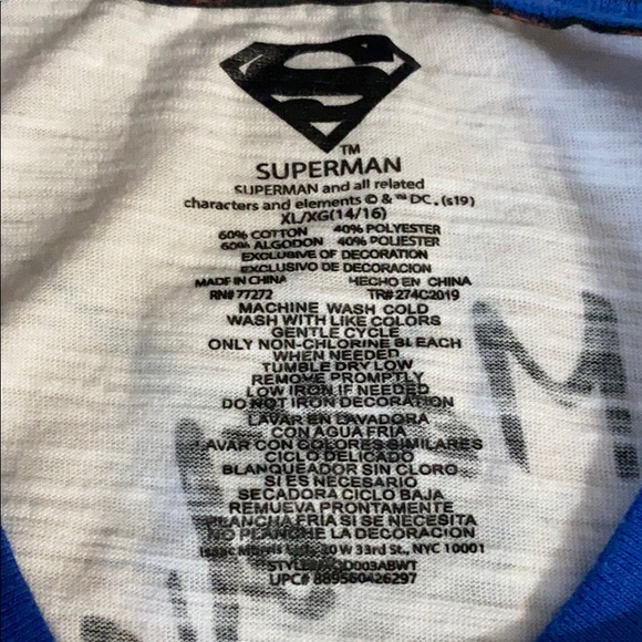 DC Comics Flip Sequin Superman Logo Raglan Shirt - Picture 5 of 7